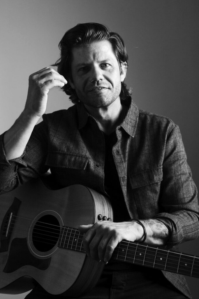 David Luther Kansas City Green Guitar Folk House